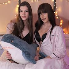 What a collab : rF1NN5TER