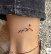 Kadinlar Icin Minimal Dovme Modelleri Alimli Kadin Mini Tattoos Dovme Inspiration Tattoos