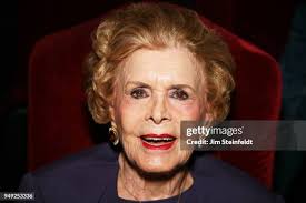 253 Lydia Clarke Photos & High Res Pictures