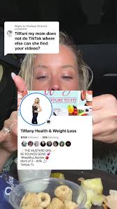 Replying to @Chelsea Rivera each platform has slightly different content  🥰♥️ #carlunch #lunch #weightloss #eatlunchwithme #mustard #applesausage  #veggieswithmustard #asmr #crunchy #crunchylunch ...