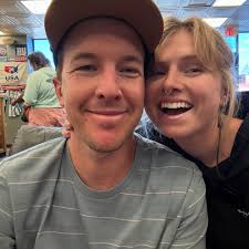 how it feels knowing that it's warming up by the day and summer training is  approaching!!! the start of every training block is almost like being  handed a wrapped present and finding