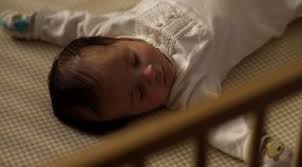 Pode ocorrer tanto por processo patológico (como por exemplo, um ataque cardíaco fulminante) como por meio de violência (envenenamento ou pancada forte na cabeça) tanto em adultos como em crianças. Sindrome Da Morte Subita Infantil Smsi Pampers Br