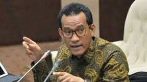 Seperti diketahui, panglima tni saat ini, yakni marsekal hadi tjahjanto, akan menghadapi masa pensiun dan akan digantikan posisinya. Rizieq Dikuntit Polisi Karena Kasus Pelanggaran Protokol Kesehatan Refly Harun Terlalu Berlebihan