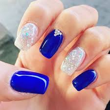 20 Elegant Wedding Nail Designs To Make Your Special Day Perfect Blue Gel Nails Royal Blue Nails Blue Nail Art Designs