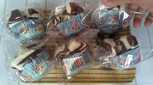 Kali ini kami akan berbagi resep kue bolu kukus anti gagal yang bisa anda praktekkan di rumah. Bolu Kukus Mekar Santan Tanpa Soda Anti Gagal Resep Spesial