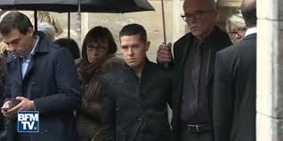 Isabelle fouillot, la mère de la victime, écoute, console et soutient jonathan daval. Jonathann Daval En Fait Le Mari D Alexia A Raconte 5 Versions De Sa Mort