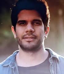 Are the actors in the new discover card commercials twins, the same actor or people who look a like? 50 Reasons Not To Skip Tv Commercials Zeitgayst