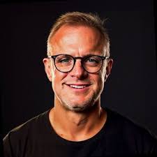 Sarah Rottenberg's Instagram, Twitter & Facebook