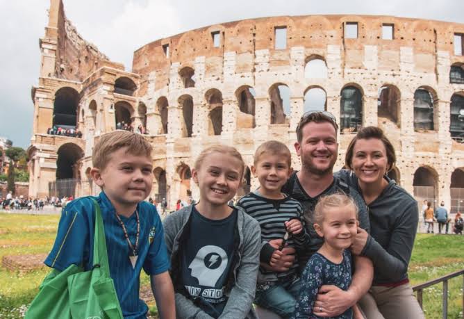 Rome for Ages 7-11: History comes alive when kids can visualize gladiators and ancient ruins., AI generated