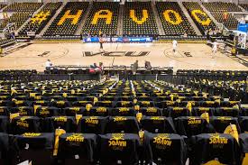 Basketbol arena oyunu, takımını belirleyerek zorlu bir turnuvaya katılacağın ve kıran kırana geçen 2 kişilik bir basketbol oyunudur. Stuart C Siegel Center Stadium Arena Sports Venue Richmond Virginia Facebook 121 Photos