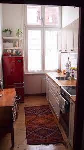 gemutliche kleine kuche in herbstfarben in berliner 1 5 zimmerwohnung berlin kuche herbst klein wohnung kuche wohnung kleine kuche