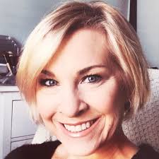 Lisa Miramontes's Instagram, Twitter & Facebook