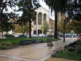 Tiene una amplia oferta comercial con tiendas de ¿por qué la estacion plaza de armas pasó a ser un centro comercial? Catedral De Talca Vista Plaza De Armas Mapio Net