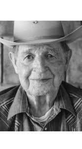 Darla Barlow's Instagram, Twitter & Facebook