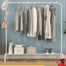 Terlihat, pada bagian atas rak terlihat seperti jepitan baju yang berfungsi untuk menahan buku. Harga Rak Gantungan Baju Terbaik Juli 2021 Shopee Indonesia