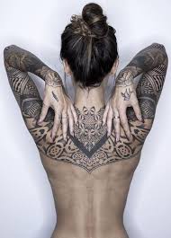 How is henna dye related to blackwork tattoos? 145 Very Dark Creative Blackwork Tattoos Tattoo Me Now