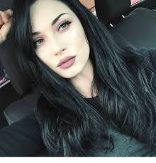 Fabulous Fair Skin Makeups Fabulous Fair Skin Makeups Facemakeup Fairskinmakeup Skinmakeup Mak In 2020 Dark Hair Makeup Hair Pale Skin Black Hair Pale Skin