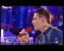 Nigiotti ha partecipato al festival di sanremo 2020, condotto. Amici Serale 2010 Enrico Nigiotti Si Auto Elimina Per Amore Verso Elena D Amario Alla Settima Puntata Tvblog