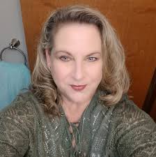 A Little Dive Bar in Dahlonega' by Ashley McBryde ⠀⠀⠀ ⠀ Our YouTube is full  of videos from Ashley and other great artists! Check them out here:  http://cntryrbl.us/youtube