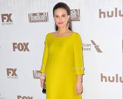 Natalie portman took aleph to synagogue at the ohr hatorah temple in culver city, california early last month. Ù†Ø§ØªØ§Ù„ÙŠ Ø¨ÙˆØ±ØªÙ…Ø§Ù† ØªÙ†Ø¬Ø¨ Ø·ÙÙ„ØªÙ‡Ø§ Ø§Ù„Ø«Ø§Ù†ÙŠØ© Ù…Ø´Ø§Ù‡ÙŠØ±
