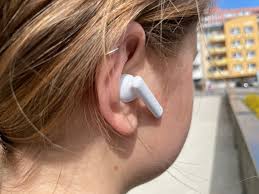 Huawei freebuds 4i with active noise cancellation, 10 hours of continuous playback,bluetooth compatibility: Review Of Huawei Freebuds 4i Headphones Not Only For The Unpretentious