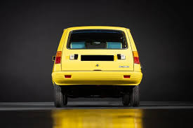 Image result for Jaune 1982 Renault