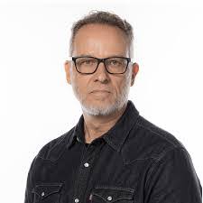 Robin Crum's Instagram, Twitter & Facebook