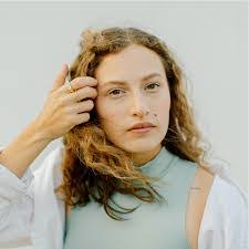 Melody Diehl's Instagram, Twitter & Facebook