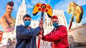En cliquant sur le bouton « envoyer », tu confirmes accepter nos conditions d'utilisation. The Rise Of Grefg The Fortnite Streamer Who Blew Every Other Streamer Out Of The Water