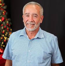 Tras el anuncio de que Bad Bunny al Halftime Show del Super Bowl 2026, no  han faltado las opiniones divididas. Algunos critican que interprete en  español, sus posturas políticas y su rechazo