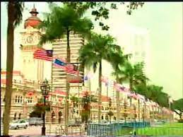 Tun dr mahathir mohamad and tun dr siti hasmah, malaysia's amazing couple, have always been 'standing in the eyes of the world'. Ella Standing In The Eyes Of The World Youtube