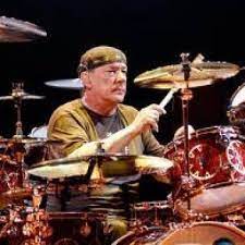The Best Drummers Of All Time Neil Peart Drummer Rock Groups