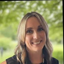 Very proud of Leah Figgins earning her degree, awarded top 3, third year  student 2024 from Southampton University, and earning a Deans award.  Scoring 85/100 in her Dissertation