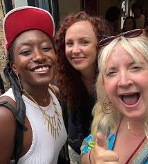 Merry Pride & a Happy New Pride! From my lady garden to yours. ❤️ Art by  @joelycett Tee shirt by my son @sebastiancroft for his charity  @queerwasalwayshere x @chooselove photos mostly by @