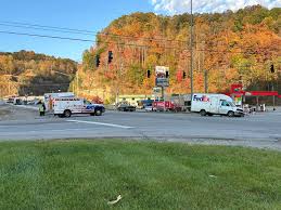 Use caution if traveling through the Hwy. 80/Hwy. 160 Hindman Bypass  junction at Double Kwik following a multi-vehicle crash. **