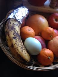Beautiful Blue Cream Leg At Chicken Egg In A Fruit Bowl Plz Excuse The Questionable Banana X Fruit Banana Chicken Eggs