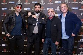 Giorgio locatelli conquista il pubblico con la sua creatività e, soprattutto, l'attitude da vero gentleman. Riparte Masterchef Con Due Versioni All Stars E Classica E Una Nuova Stella Lo Chef Giorgio Locatelli Io Donna