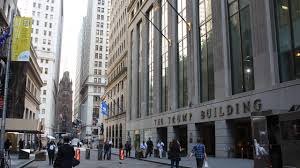 Last ned alle bilder og bruk dem for selv kommersielle prosjekter. Wall Street Zu Besuch In New Yorks Finanzzentrum