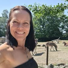 Anlässlich unseres 10jährigen Jubiläums verbringen wir als Bienenschwarm  einen Tag im Tropical Island und freuen uns auf die nächsten 10 Jahre mit  Anja Dietrich, Aileen Kilz, Sandra Bierbaum, Jessi Ingeborch Brauni und