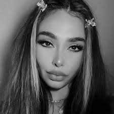 Jenna Rose (@labella_jenna)