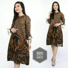 Desain baju yang dicari banyak dibutuhkan untuk referensi baju komunitas yang akan mereka bikin. 56 Model Baju Tunik Batik Stylish Terbaru Muda Co Id