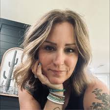 I'm crying 🤣 Spell your name, but for each letter press the first word  that comes up in your predictive text…