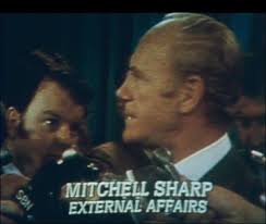 U.S.A.: CANADIAN EXTERNAL AFFAIRS MINISTER MITCHELL SHARP TALKS ABOUT  VIETNAM INTERNATIONAL CONTROL COMMISSION