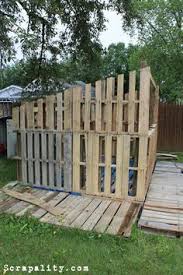 Paletten Schuppen Projekt Die Palettenwande 2 Paletten Schuppen Palettenwande Palletenhaus