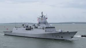 Knm helge ingstad was sailing at 17 knots photo: Hnoms Helge Ingstad Navy Ships Warship Ship