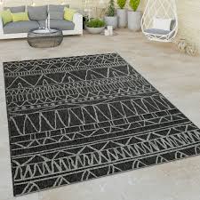 Diese teppiche sind preiswerter als diejenigen, die handgeknüpft werden.anleitung zum waschen diese teppiche werden in werkstätten in indien handgeknüpft. In Outdoor Flachgewebe Teppich Modern Ethno Muster Zickzack Design Schwarz Kaufen Bei Diva Teppich Center