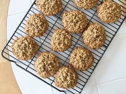 4 Ingredient 15 Minute Oatmeal Cookies To Eat Drink Be Married Baking Recipe Oatmeal Cookies Easy Oatmeal Cookies Baking