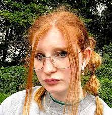 Alexandra Scheffler's Instagram, Twitter & Facebook