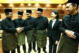 Ahli dewan undangan negeri terengganu. Dun Perlis Catat Sejarah