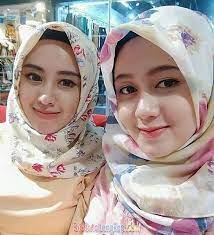 Pastinya semua orang sudah mengetahui sososk una. Foto Cewek2 Cantik Lucu Berhijab Dari Belakang Di 2021 Hijab Kecantikan Lucu
